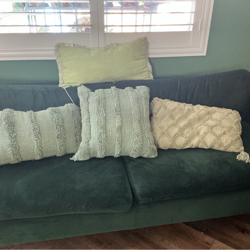 Set of 3 boho look pillows
